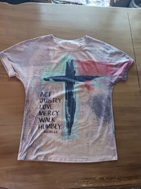 Christian Top Womens Small Cuffed Sleeves Silky Feel Cotton Blend EUC Jesus🩵